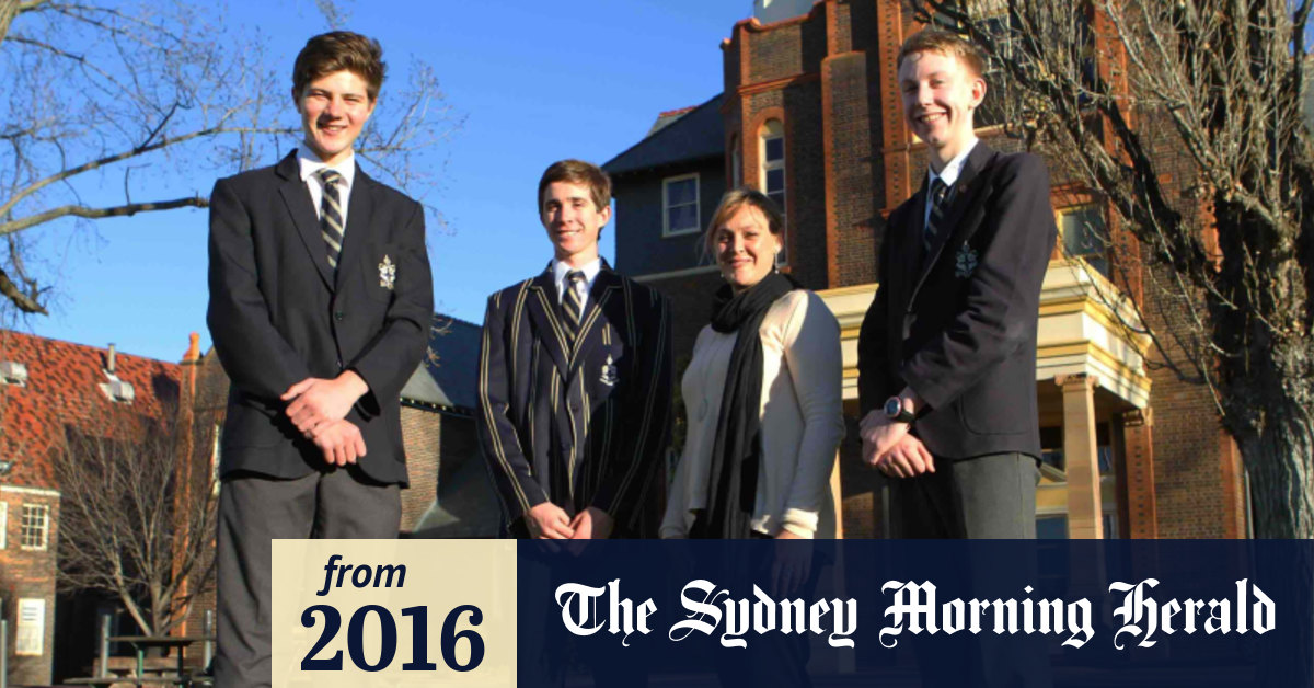 Video GPS school breaks with over a century of tradition